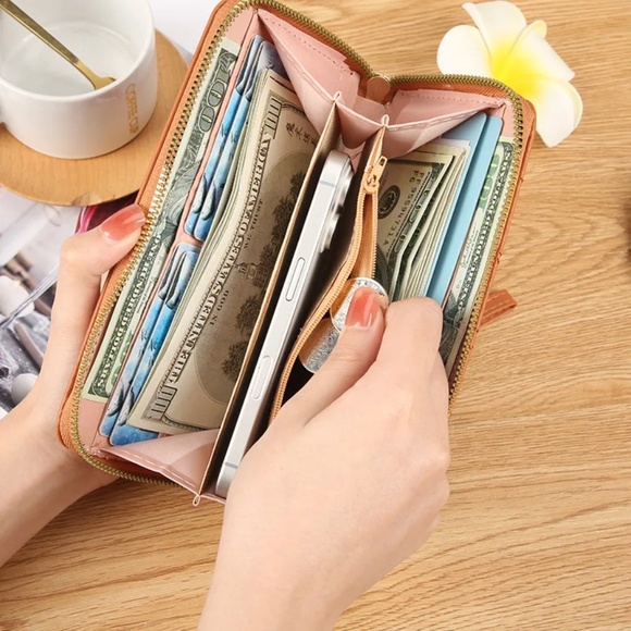 $10 ADD ON ITEM- Quilted Brown PU Leather Wallet with Heart Charm Zip Clutch - Picture 3 of 5